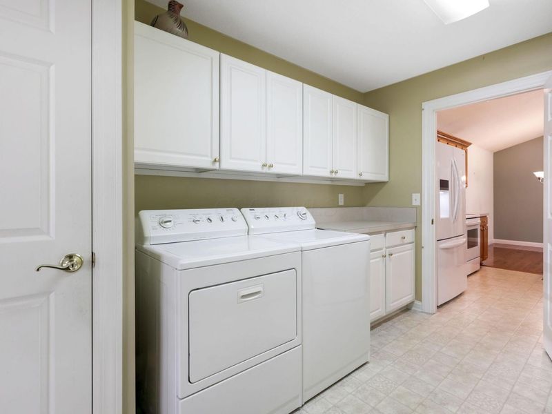 1477 Meadow Ridge Drive, Lancaster, OH 43130 Photo 21