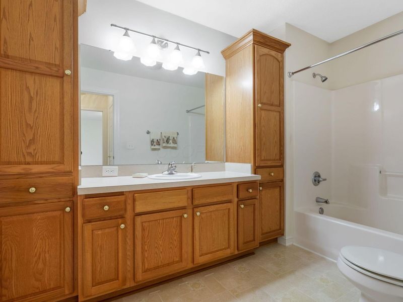 1477 Meadow Ridge Drive, Lancaster, OH 43130 Photo 26