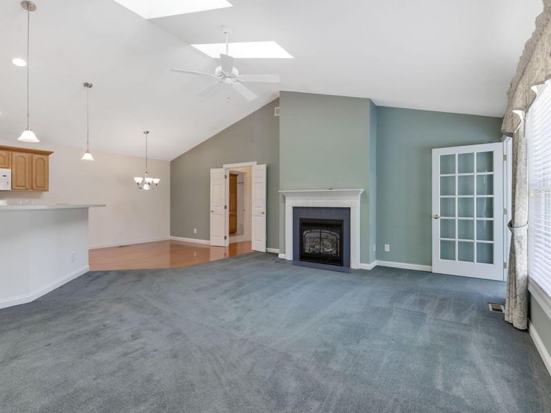 1477 Meadow Ridge Drive, Lancaster, OH 43130 Photo 9