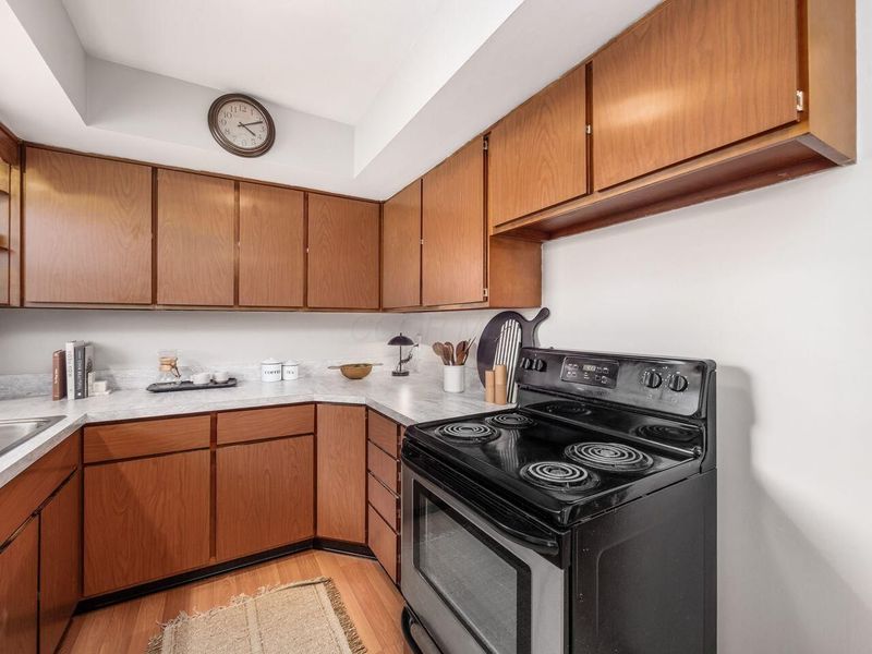 3460 Darbyshire Drive , Hilliard, OH 43026 Photo 15