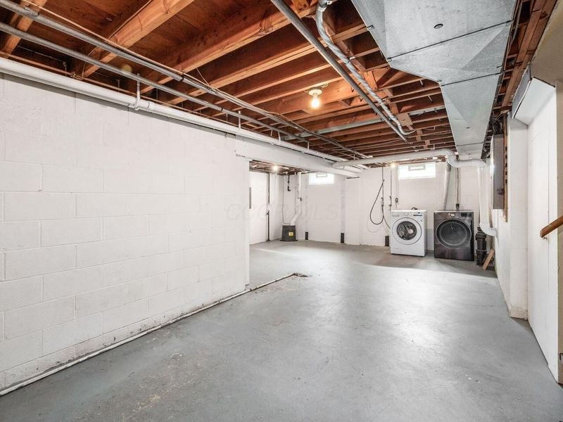 3460 Darbyshire Drive , Hilliard, OH 43026 Photo 32