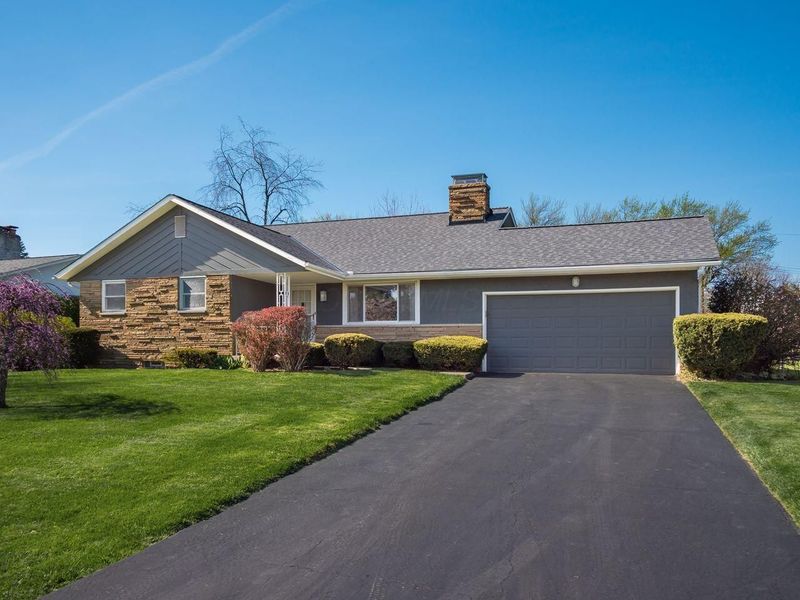 3460 Darbyshire Drive , Hilliard, OH 43026 Photo 37