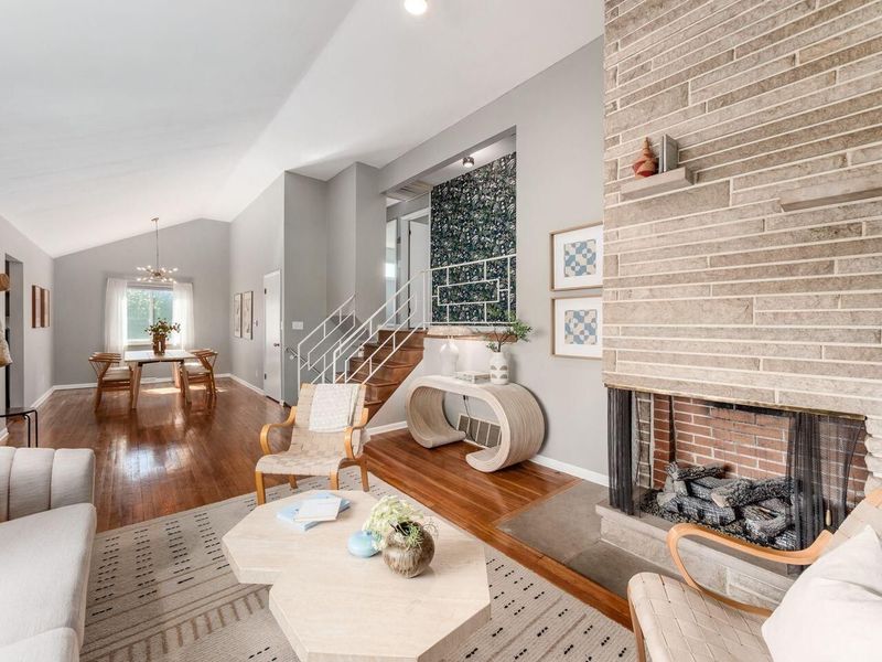 3460 Darbyshire Drive , Hilliard, OH 43026 Photo 6