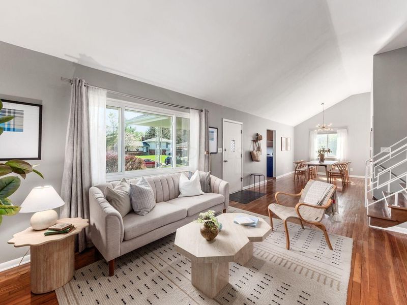 3460 Darbyshire Drive , Hilliard, OH 43026 Photo 7