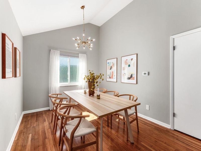 3460 Darbyshire Drive , Hilliard, OH 43026 Photo 9