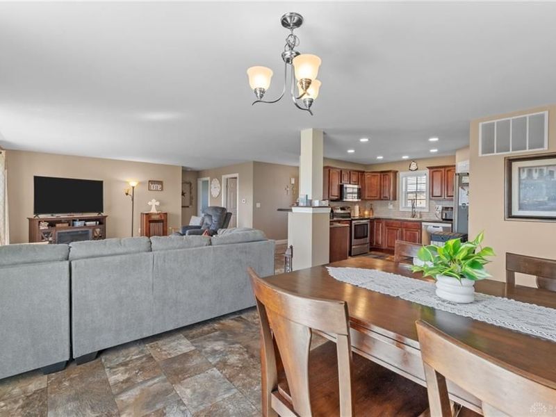 1706 Applejack Drive, Wapakoneta, OH 45895 Photo 19