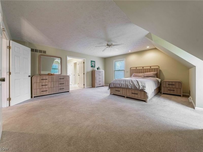 8233 Whispering Pines Drive, Novelty, OH 44072 Photo 24