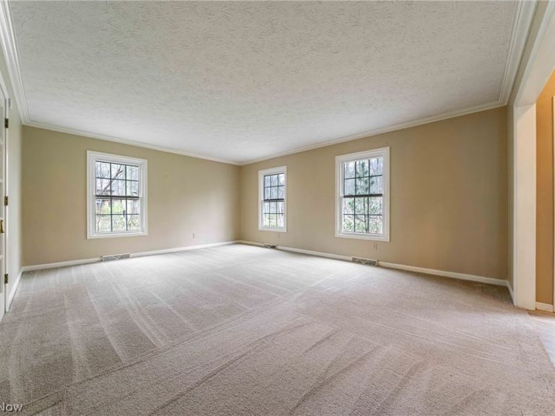 8233 Whispering Pines Drive, Novelty, OH 44072 Photo 6