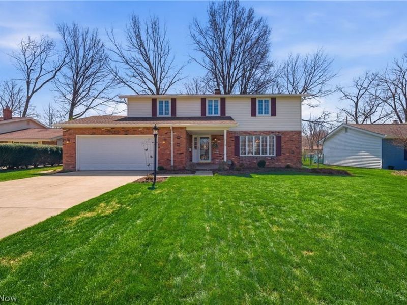 26529 Fairfax Lane, North Olmsted, OH 44070 Photo 1