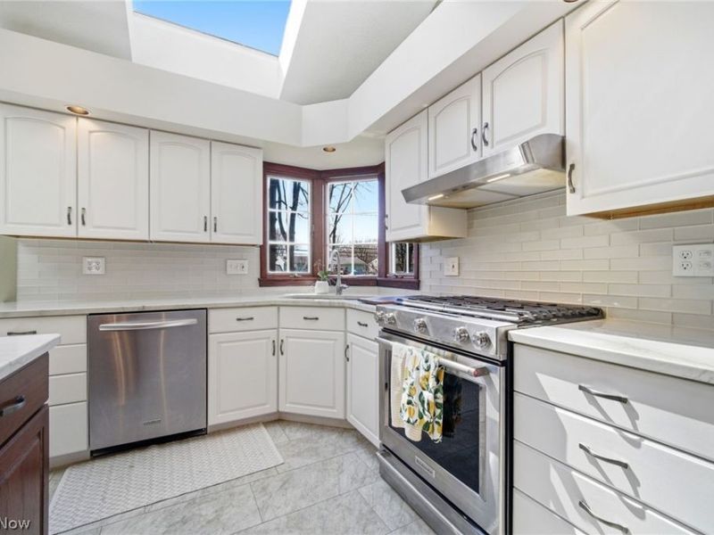 26529 Fairfax Lane, North Olmsted, OH 44070 Photo 16