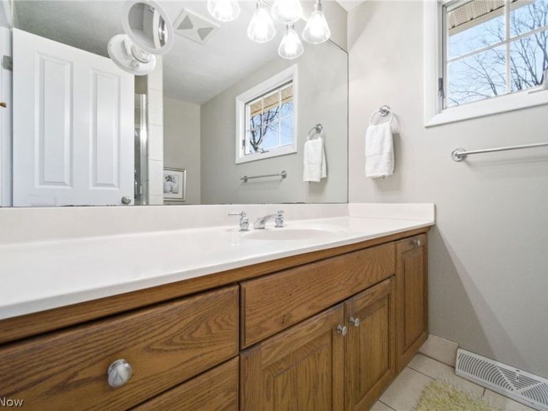 26529 Fairfax Lane, North Olmsted, OH 44070 Photo 21