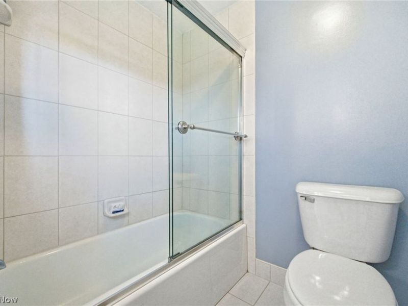 26529 Fairfax Lane, North Olmsted, OH 44070 Photo 28