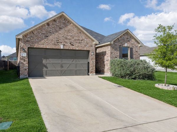 235 W GRANITE SHORES DR, Boerne, TX 78006