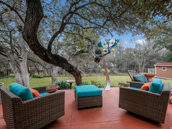 340 MUSTANG CIR, Hollywood Park, TX 78232