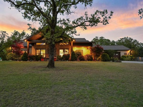 190 E Grandview Heights Drive, Conway, AR 72032