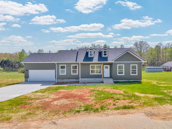 8368 Southfork Rd, Baxter, TN 38544