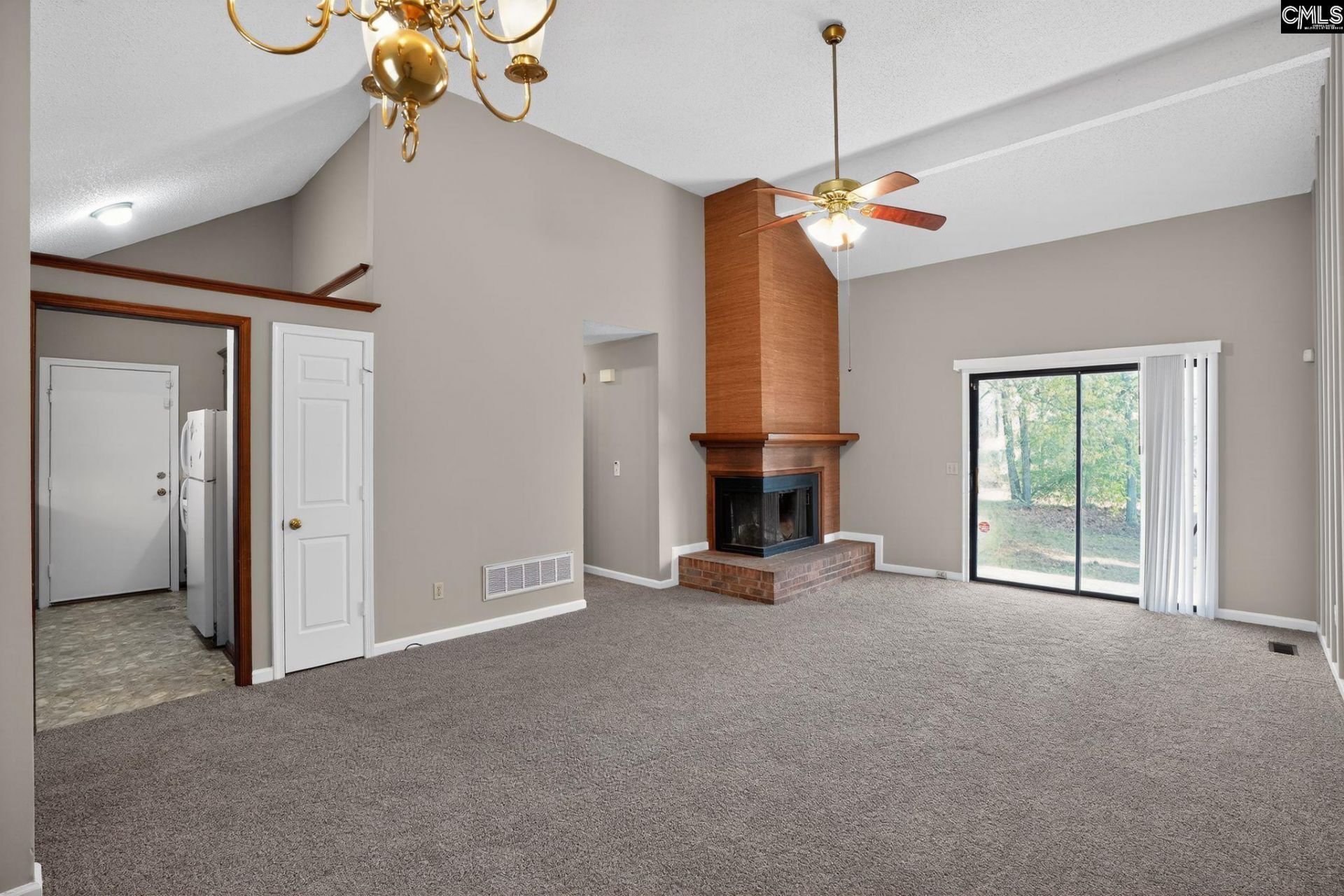 105 Field Pine Avenue Photo 11