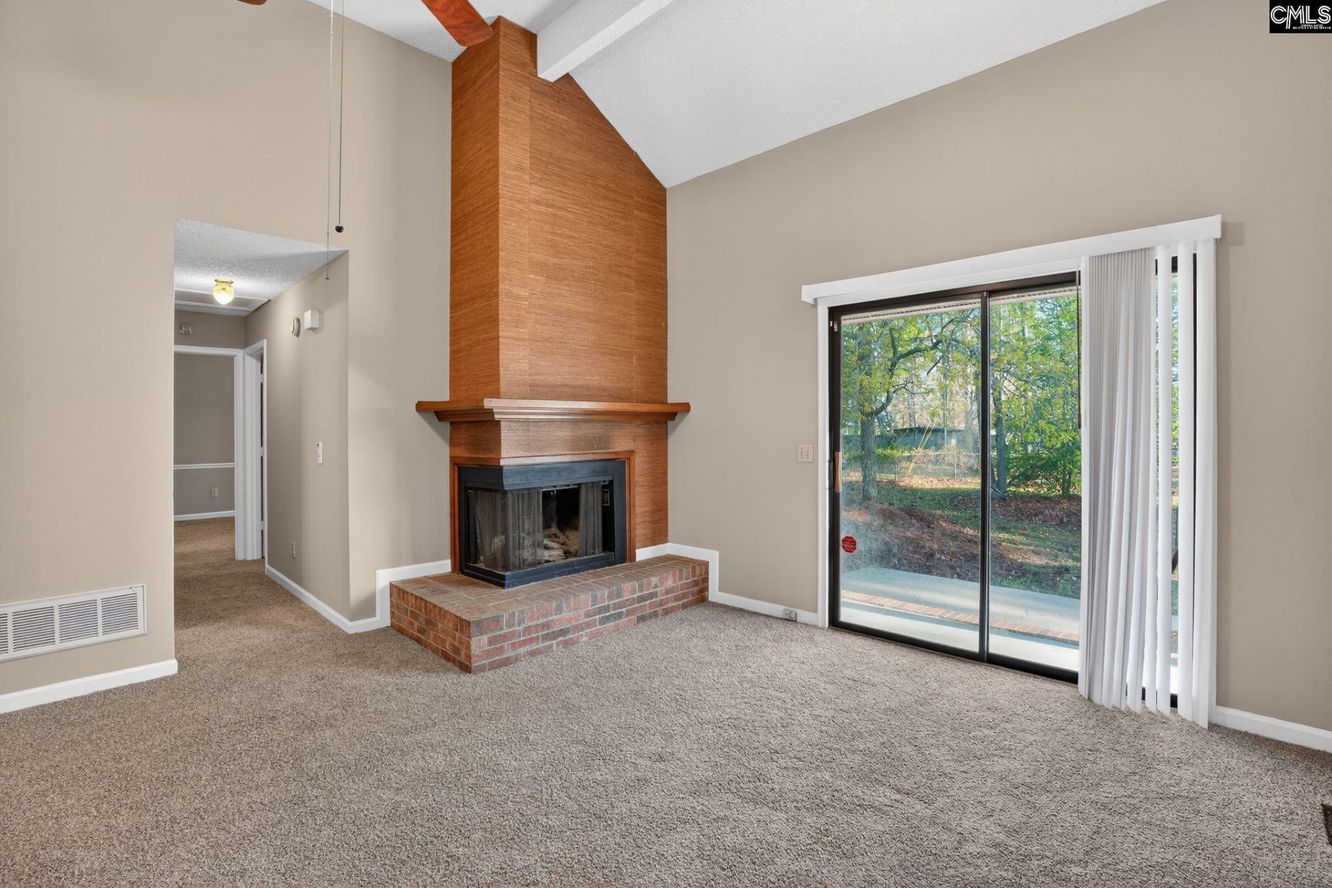 105 Field Pine Avenue Photo 6