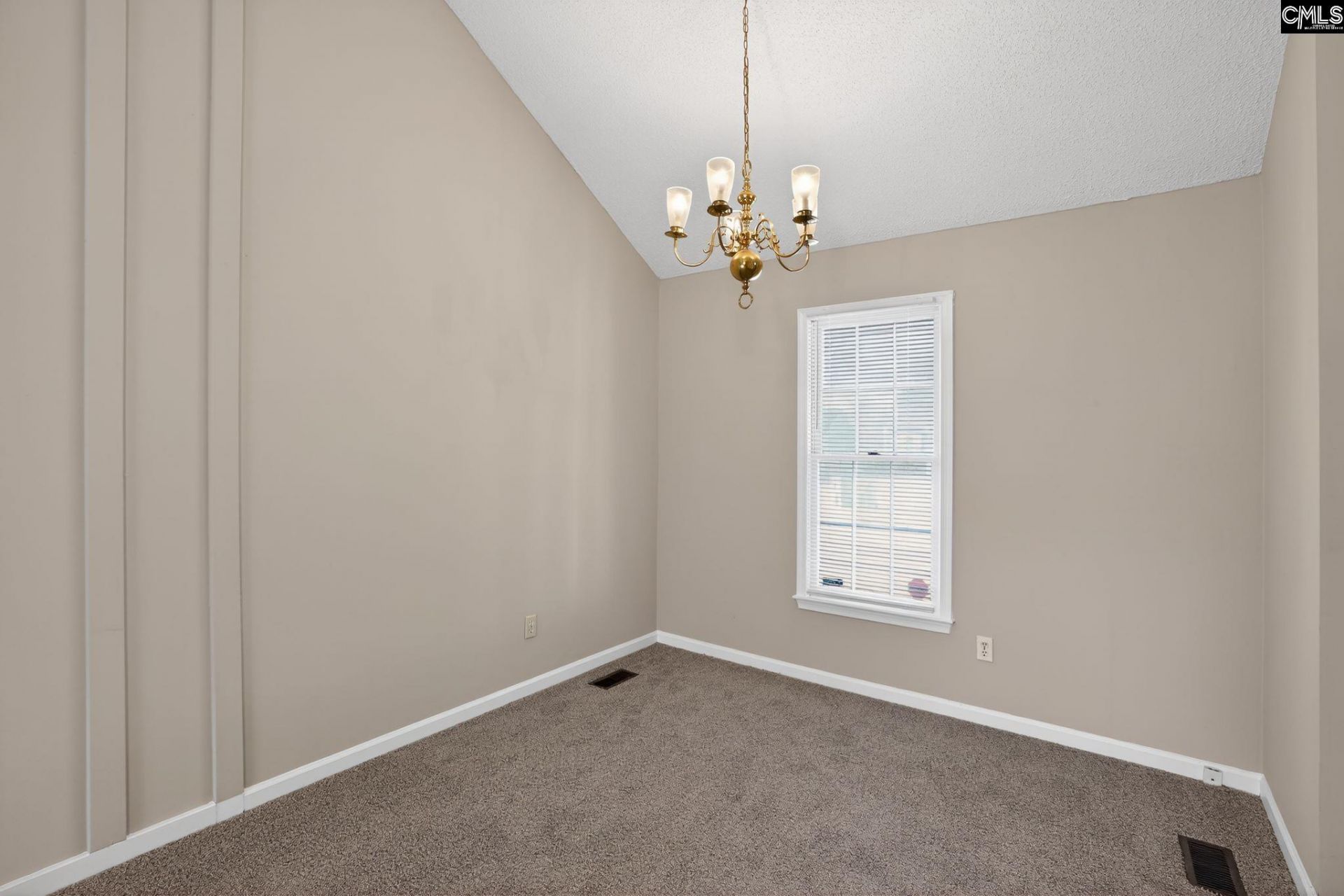 105 Field Pine Avenue Photo 7