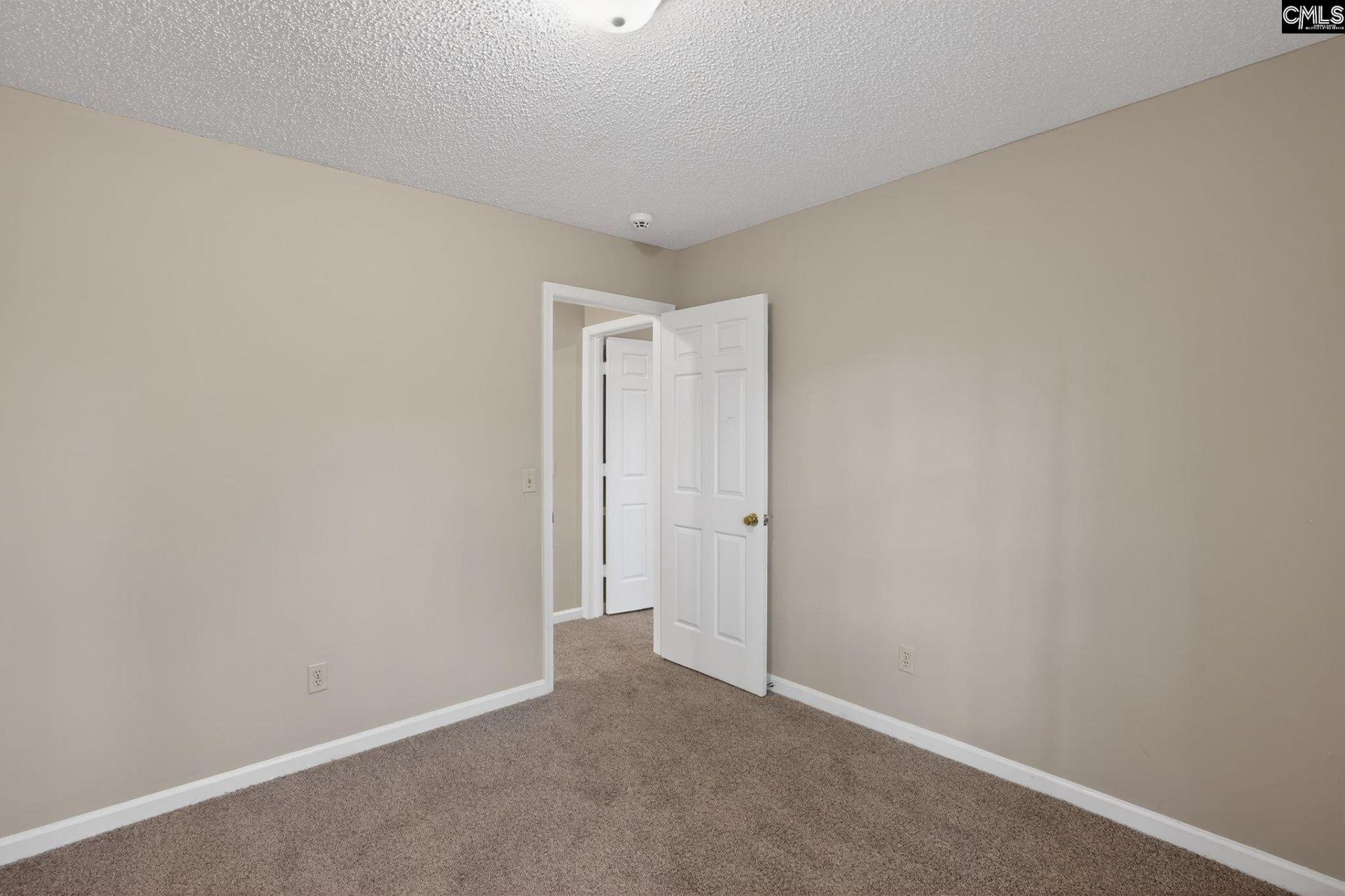 105 Field Pine Avenue Photo 8