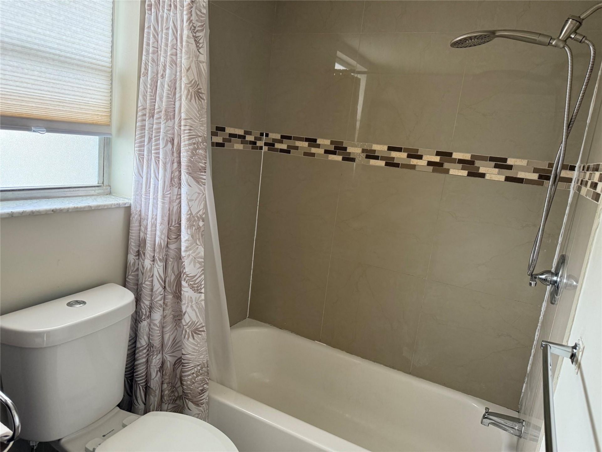 8135 Sunrise Lakes Boulevard, Unit 307, Sunrise, FL 33322 Photo