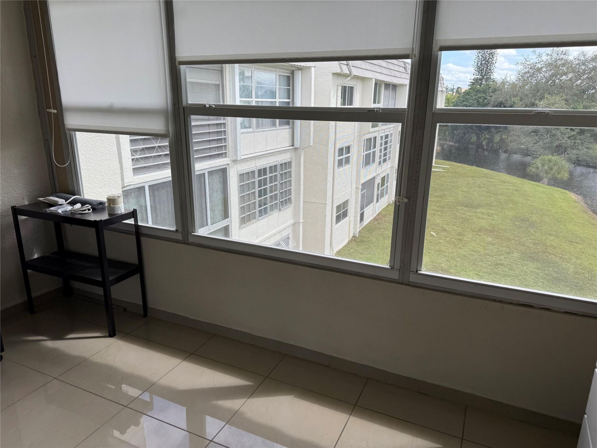 8135 Sunrise Lakes Boulevard, Unit 307, Sunrise, FL 33322 Photo