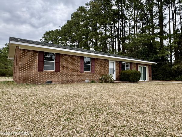 526 W Thurman Road , New Bern, NC 28562