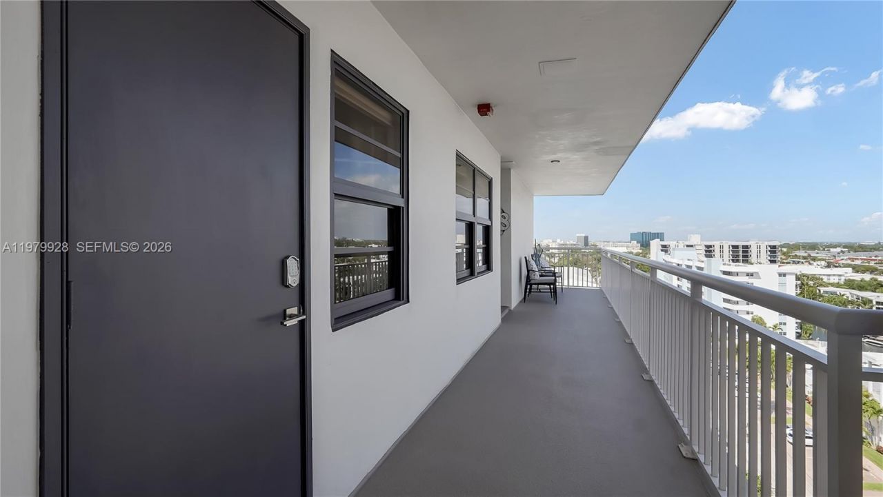 3100 NE 48th St, Unit PH18, Fort Lauderdale, FL 33308 Photo