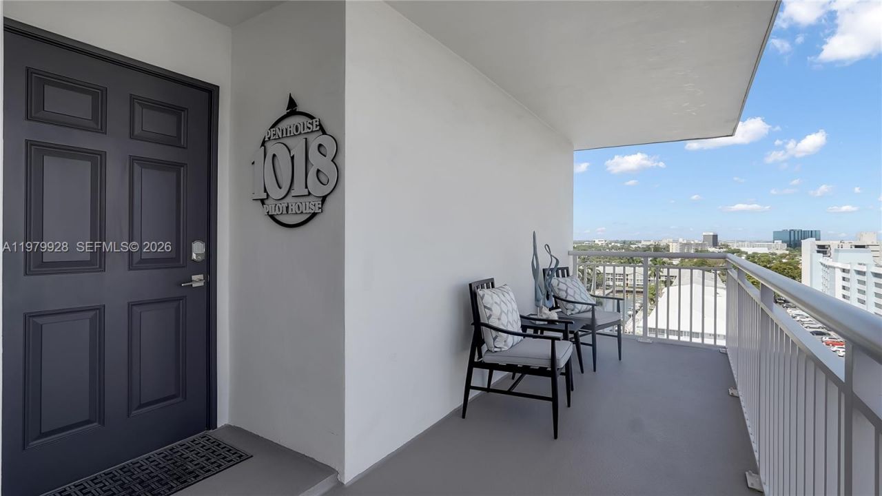 3100 NE 48th St, Unit PH18, Fort Lauderdale, FL 33308 Photo