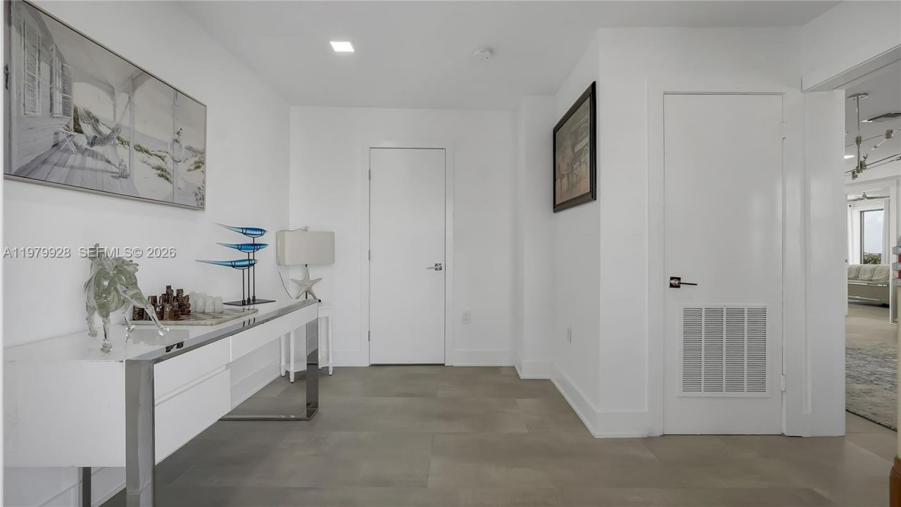3100 NE 48th St, Unit PH18, Fort Lauderdale, FL 33308 Photo