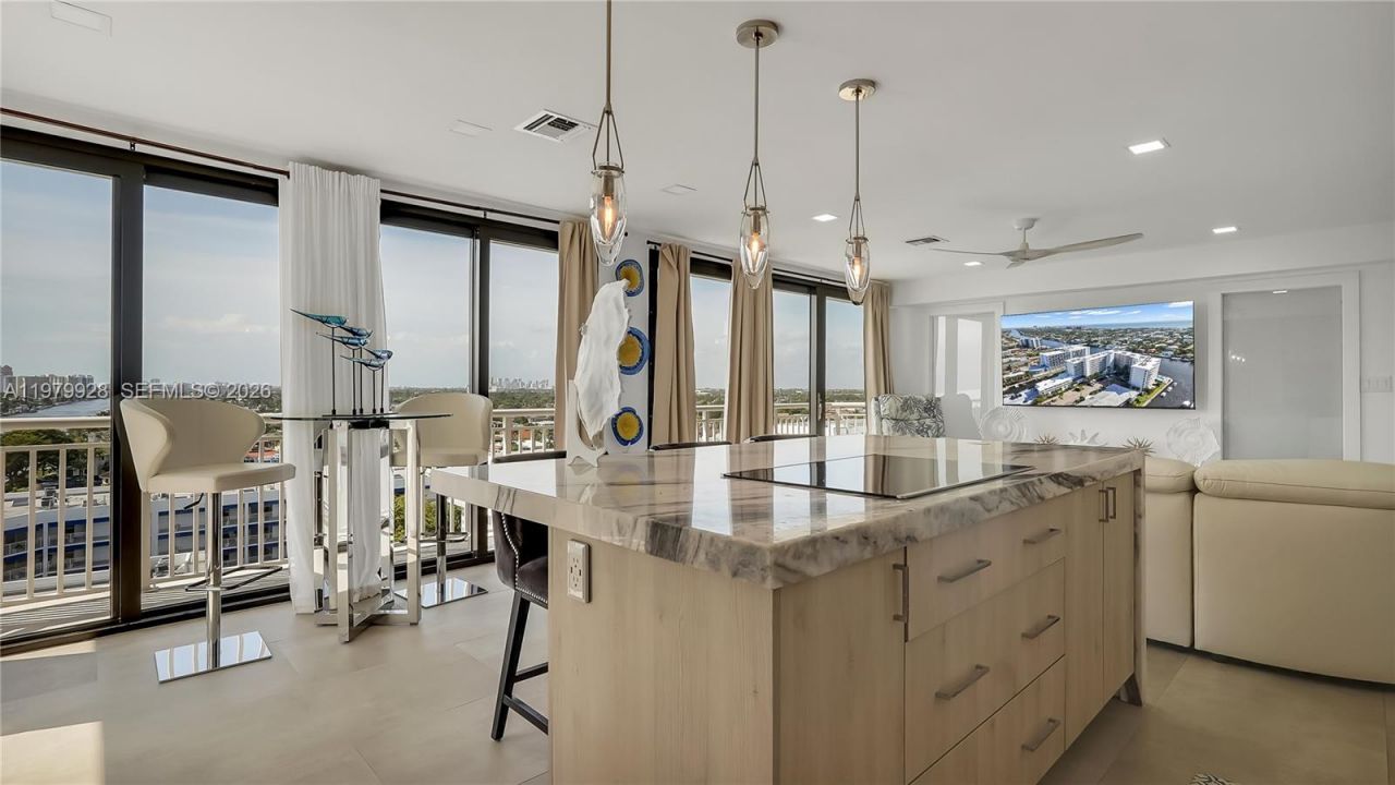 3100 NE 48th St, Unit PH18, Fort Lauderdale, FL 33308 Photo