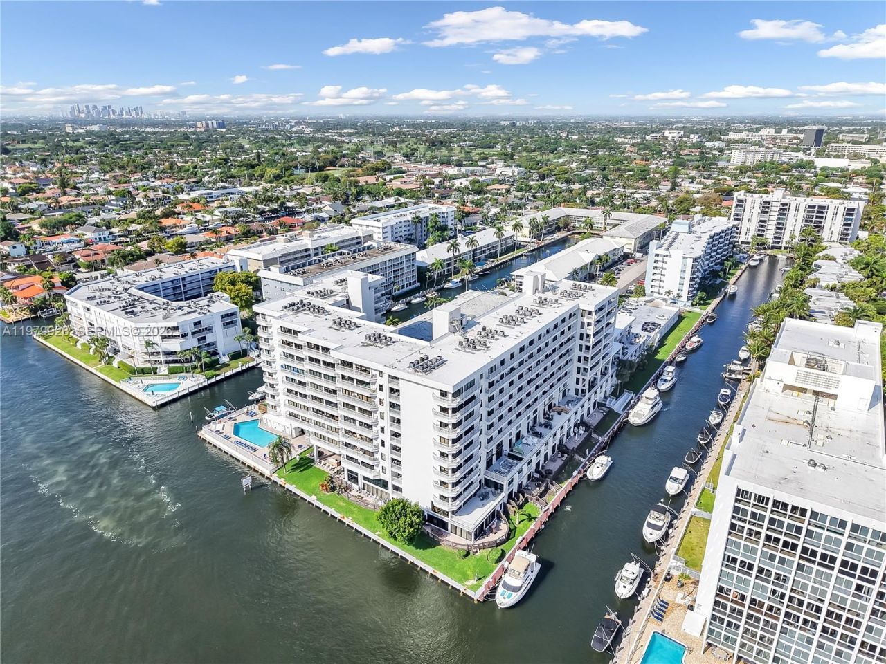 3100 NE 48th St, Unit PH18, Fort Lauderdale, FL 33308 Photo
