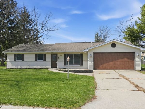 103 Abbott Drive, Fremont, IN 46737