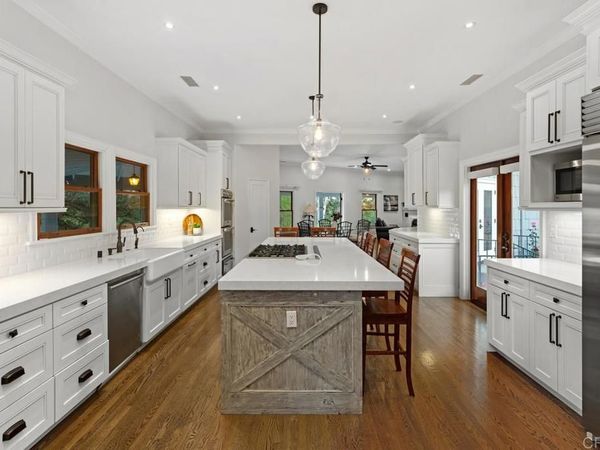 713 Quiet Hills Farm Road, Escondido, CA 92029