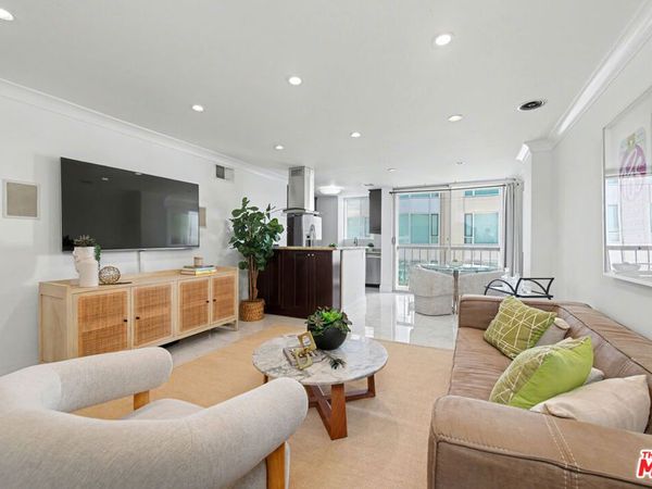 10747 Wilshire Boulevard, Unit #PH6, Los Angeles, CA 90024