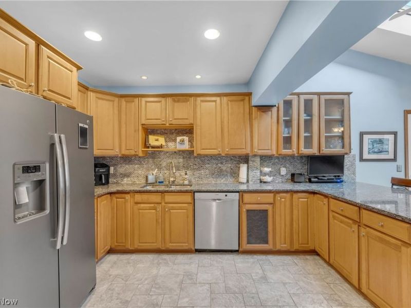 2874 Coleridge Road, Cleveland Heights, OH 44118 Photo 12