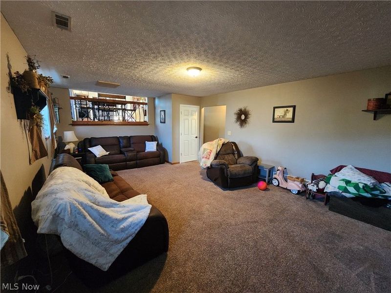 8550 Goldenrod Drive, Zanesville, OH 43821 Photo 11