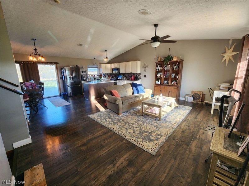 8550 Goldenrod Drive, Zanesville, OH 43821 Photo 13