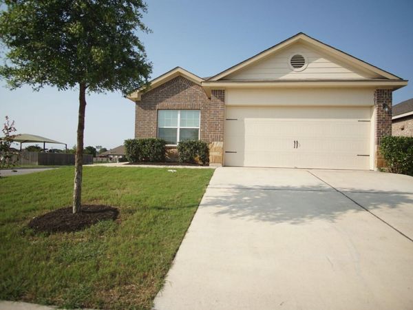 2901 Bridekirk DR, Round Rock, TX 78664