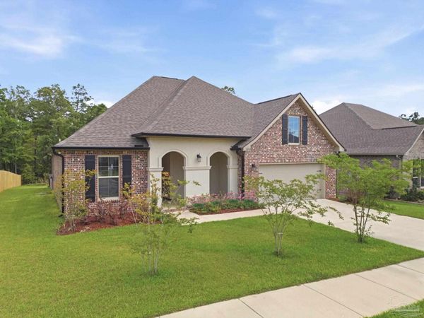 3050 Mountain Laurel Tr, Cantonment, FL 32533