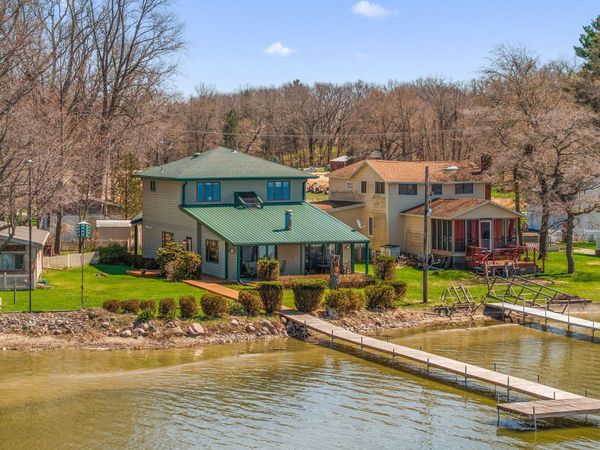 6113 S State Road 10, Knox, IN 46534