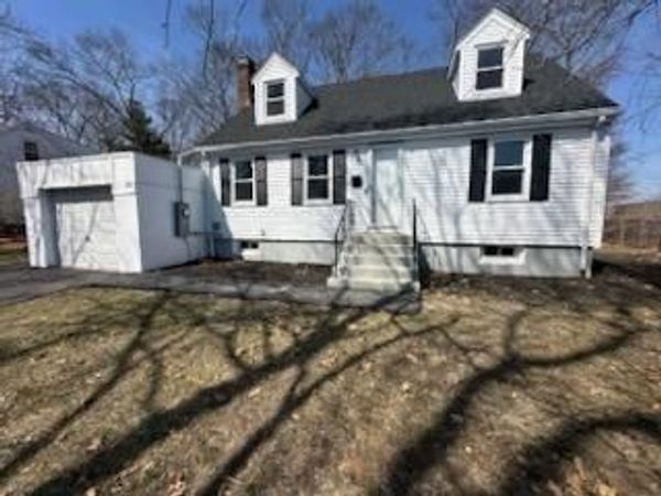 23 Cheney St, Needham, MA 02494