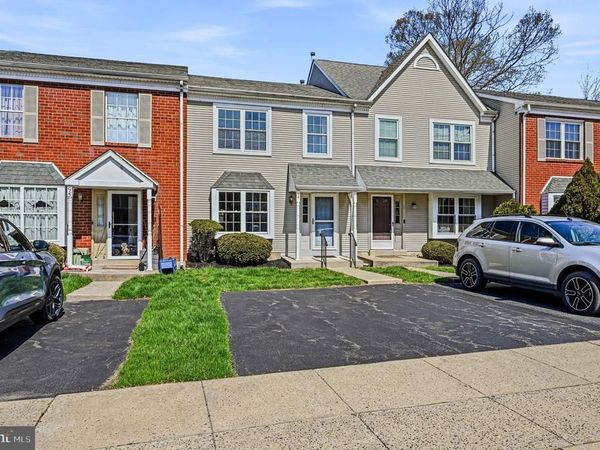 94 VICTORIA DRIVE , ASTON, PA 19014