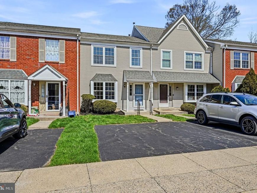 94 Victoria Drive , Aston, PA 19014 Main Photo