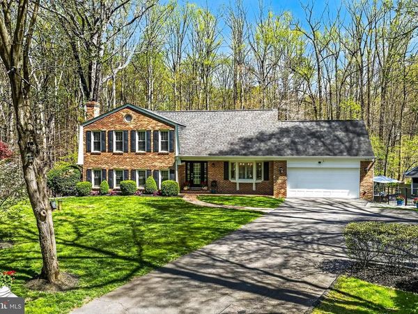 6221 BALLSFORD DRIVE, FAIRFAX STATION, VA 22039