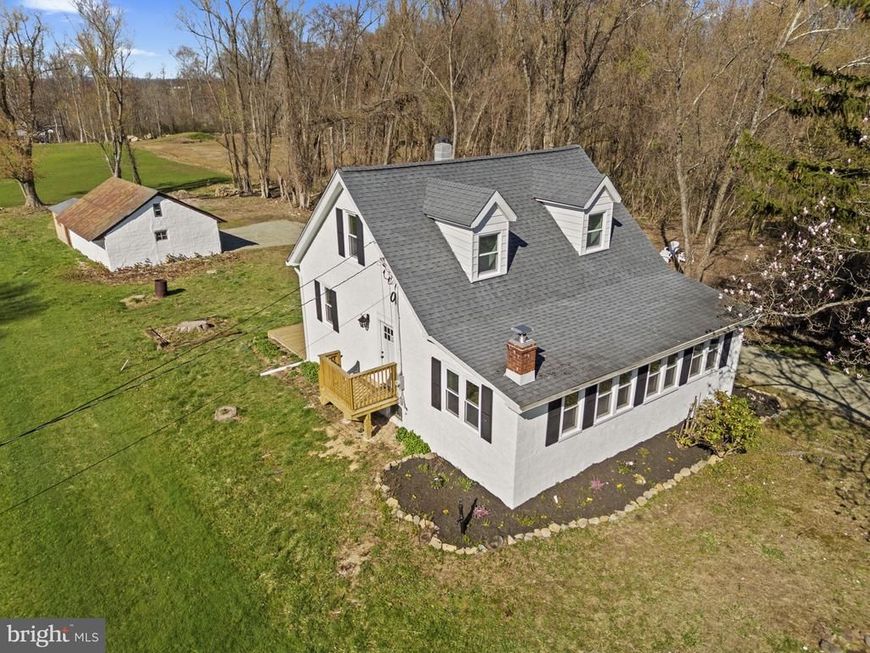 2042 Upper Ridge Road, Green Lane, PA 18054 Main Photo