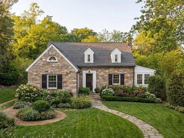 203 W MASON AVENUE, ALEXANDRIA, VA 22301