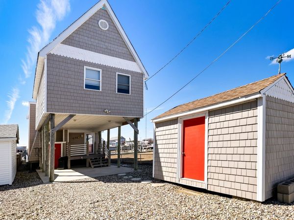 424 W 17TH AVENUE, WILDWOOD, NJ 08260