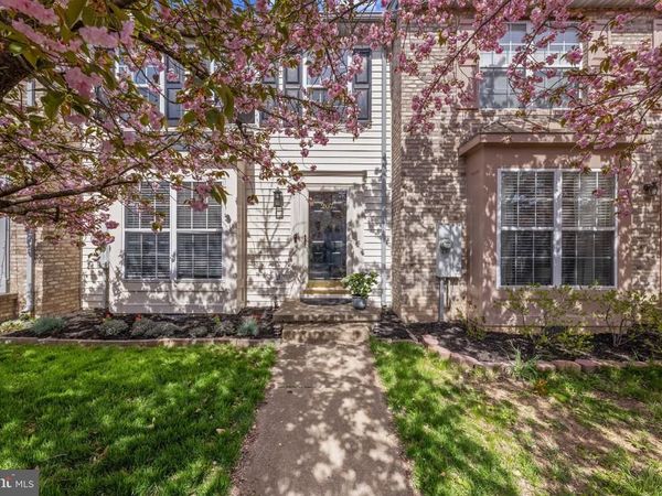 207 STRATFORD DR, WINCHESTER, VA 22602