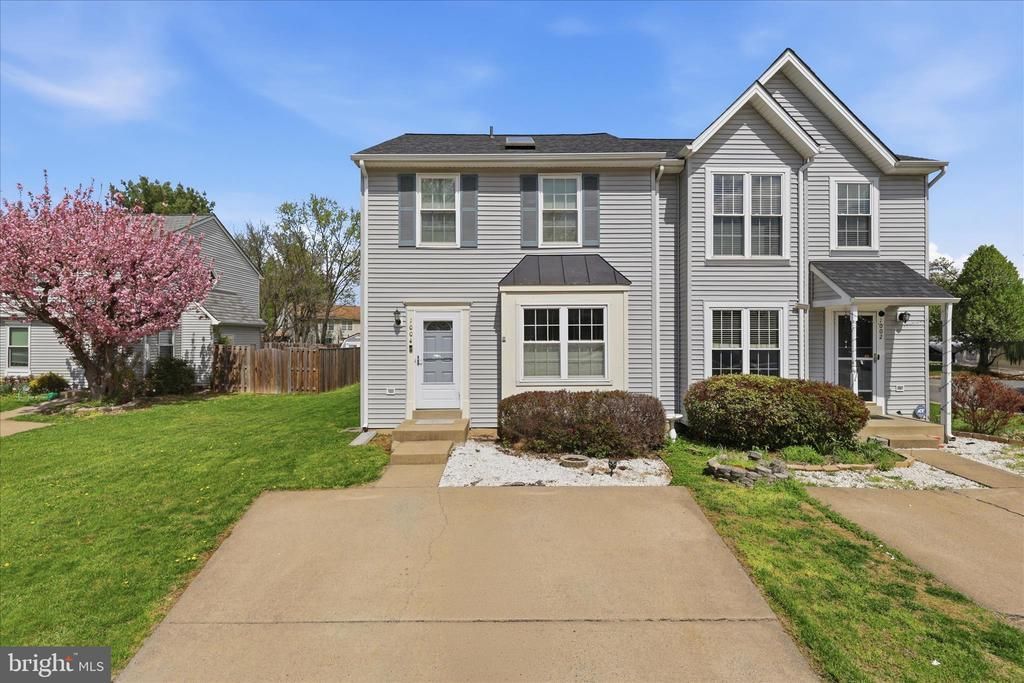 1004 Wythe Court Ne, Leesburg, VA 20176 Main Photo